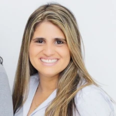 Profª. Priscila Oliveira